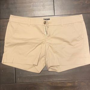 American Eagle midi shorts. Size 16